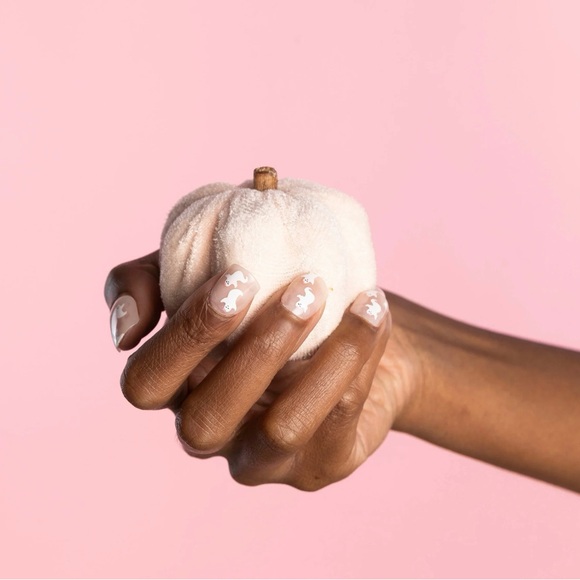 Red Aspen “Boo Season” Nail Dashes Manicure In A Dash Pale Pink Ghosts Halloween - Picture 4 of 11